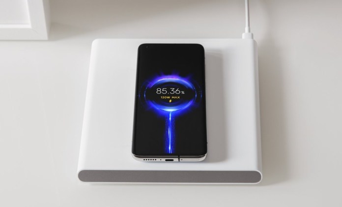 Xiaomi-Mi-20w-smart-tracking-charging-pad-Alezay (3)